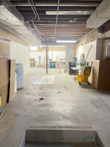 More Photos Of 10220 Grand Ave, Franklin Park Storefront Retail Office For Lease