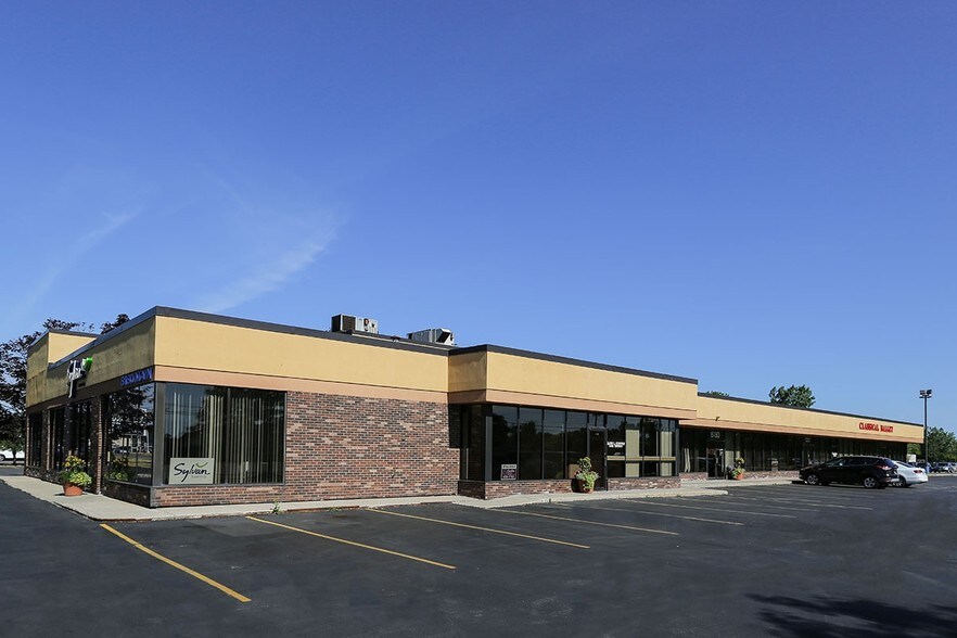 More Photos Of 8180 Main St, Williamsville Storefront Retail Office For Lease