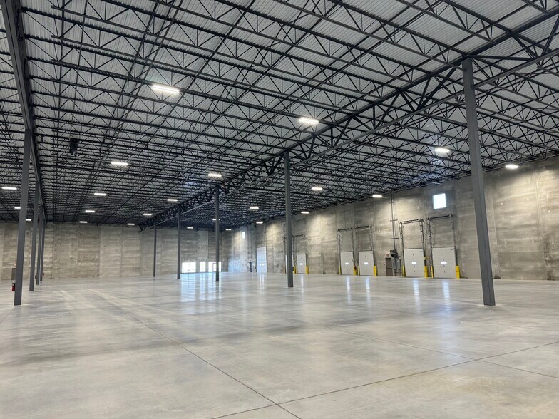 More Photos Of 13 Ritter Way, Lebanon Warehouse For Lease