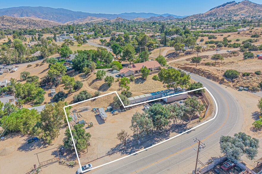 More Photos Of 33604 Agua Dulce Canyon Rd, Agua Dulce Freestanding For Sale