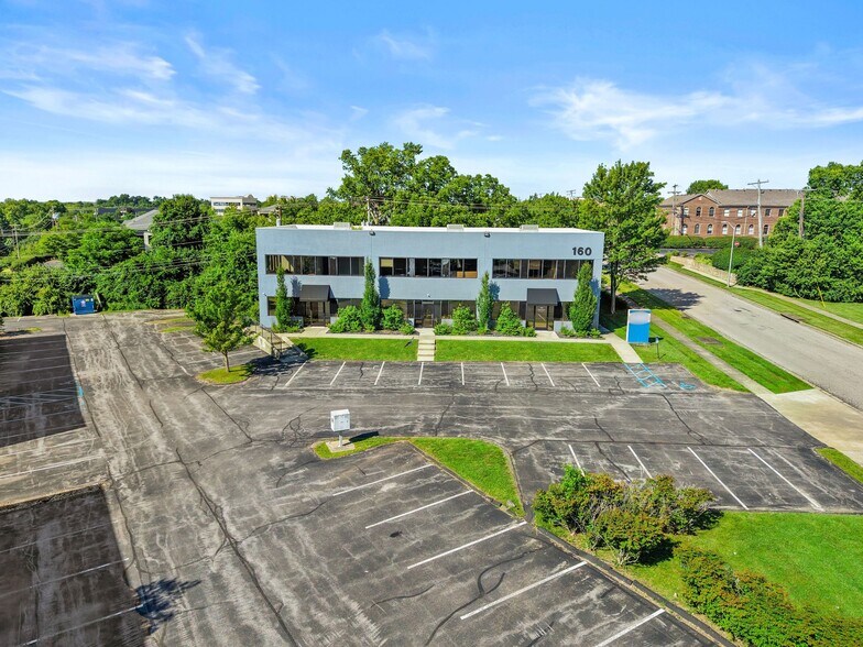 More Photos Of 160 Prosperous Pl, Lexington Medical For Sale