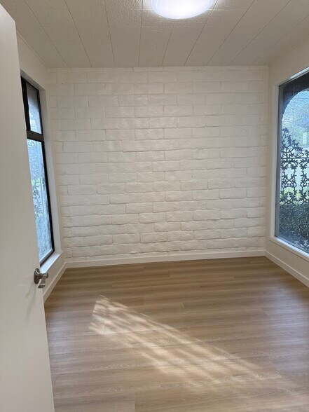 More Photos Of 3260 Beard Rd, Napa Medical For Lease