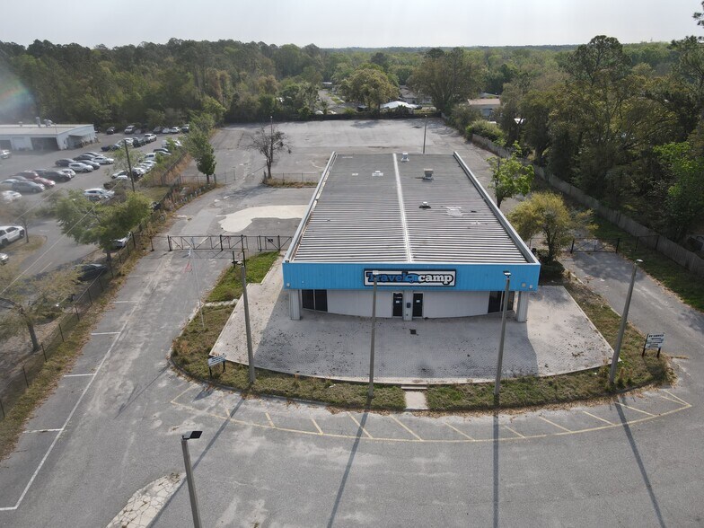 More Photos Of 7505 Blanding Blvd, Jacksonville Auto Dealership For Lease