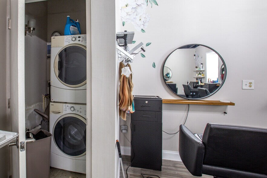 More Photos Of 1500 South St, Leesburg Storefront Retail Office For Sale