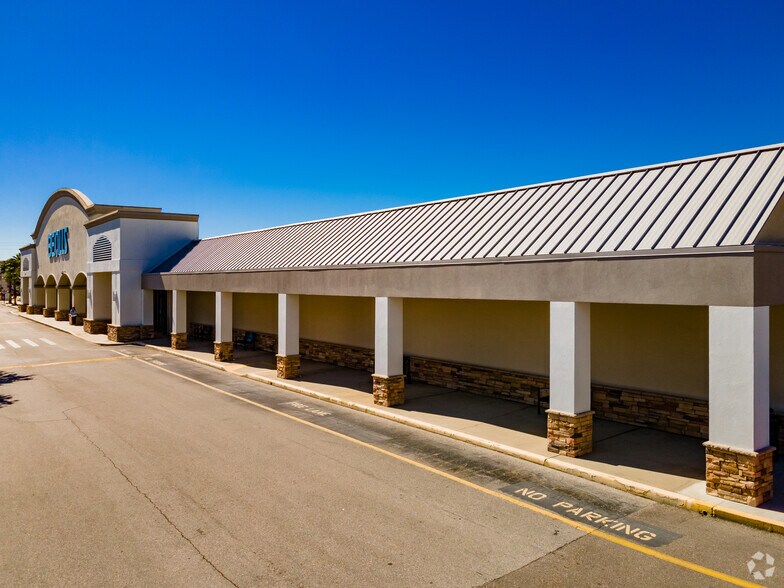 More Photos Of 3130-3150 Tampa Rd, Oldsmar Unknown For Lease