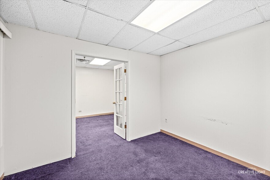 More Photos Of 2701 W Jefferson St, Joliet Storefront For Lease