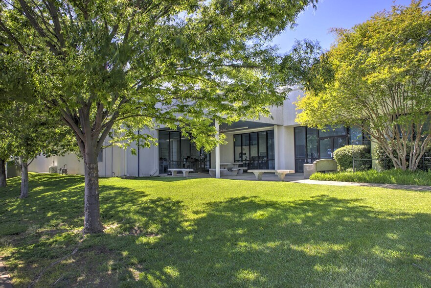 More Photos Of 1065 Marauder St, Chico Manufacturing For Sale