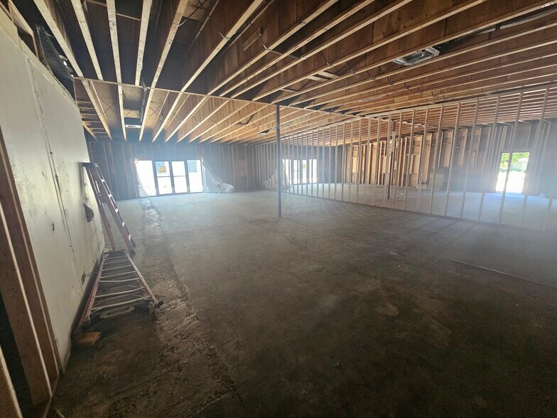 More Photos Of 206 & 210 Tumwater Blvd SW, Tumwater Unknown For Lease