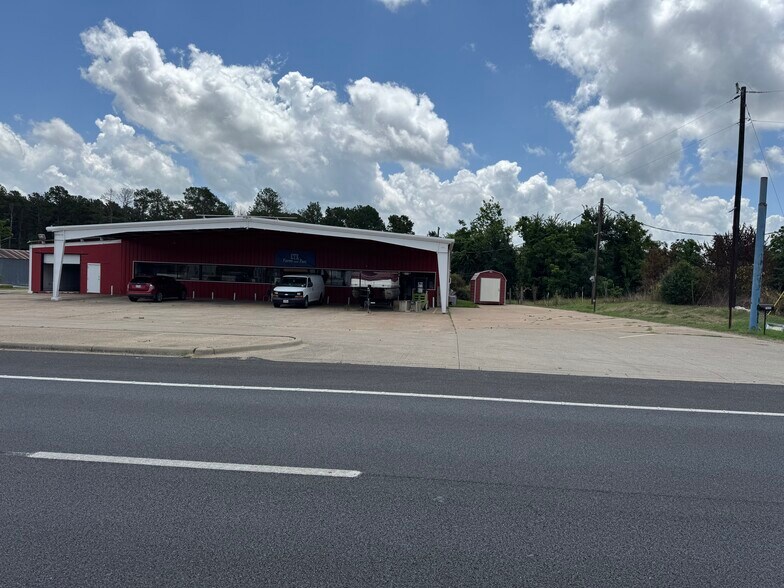 More Photos Of 7823 Highway 155, Coffee City Freestanding For Sale