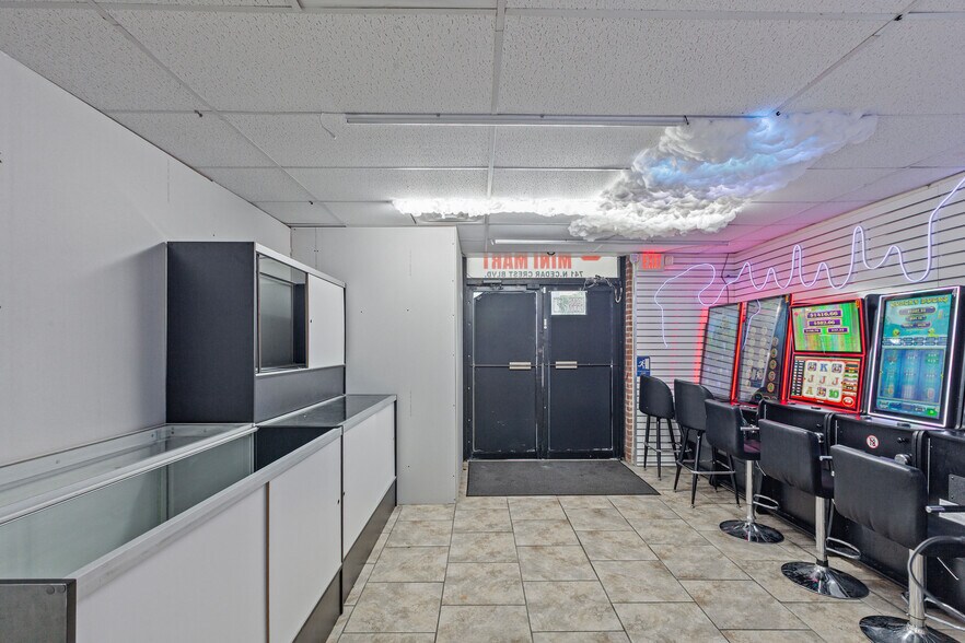 More Photos Of 741 N Cedar Crest Blvd, Allentown Service Station For Sale