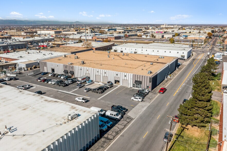 More Photos Of 4001 Holly St, Denver Warehouse For Sale