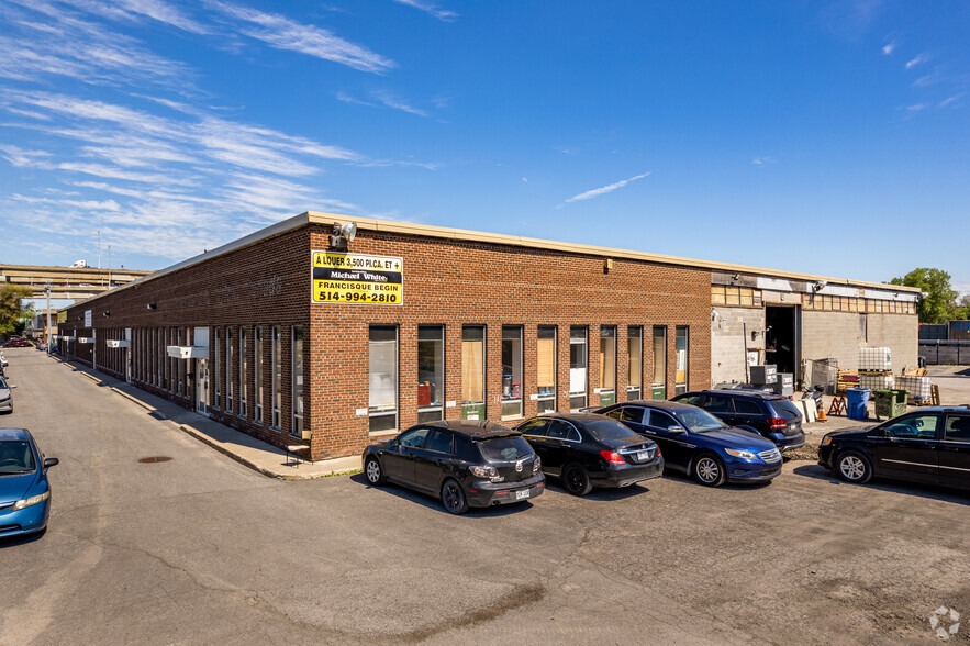 Primary Photo Of 21-35 Boul Saint-Joseph, Montréal Warehouse For Sale