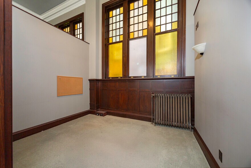 More Photos Of 214 Main St, Poughkeepsie Loft Creative Space For Sale