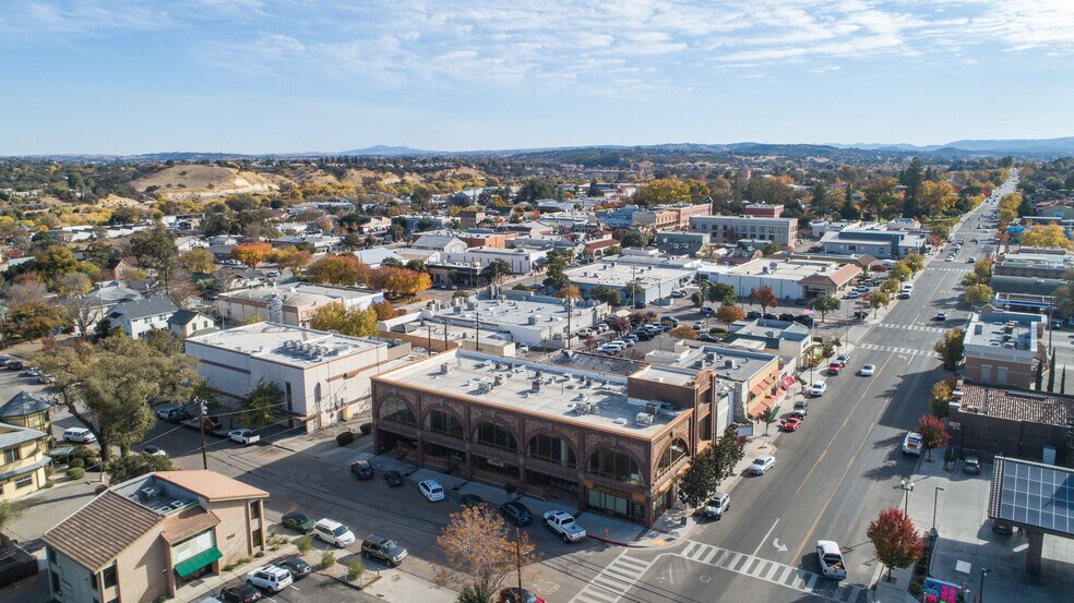 More Photos Of 1446 Spring St, Paso Robles Office For Sale