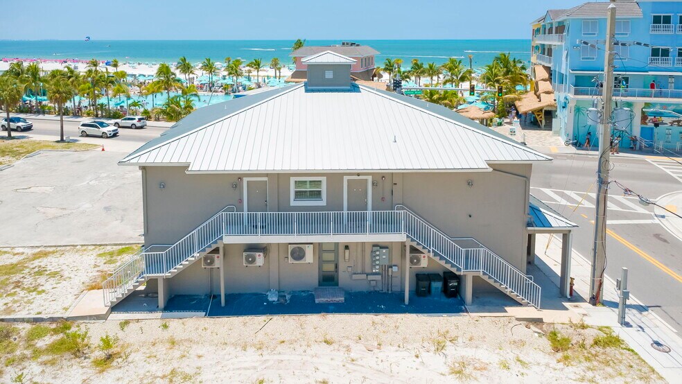 More Photos Of 1161-1165 Estero Blvd, Fort Myers Storefront Retail Residential For Sale