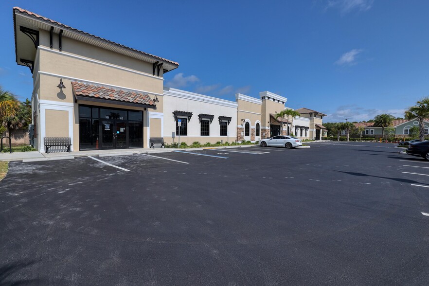 Primary Photo Of 22904 Lyden Dr, Estero Medical For Lease