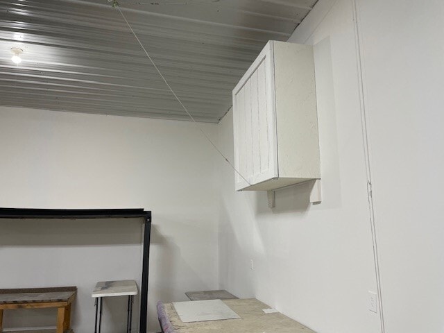 More Photos Of 8858-8898 Louisiana St, Merrillville Light Distribution For Lease