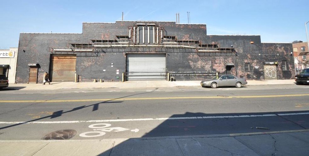 More Photos Of 25 Franklin St, Brooklyn Light Manufacturing For Lease