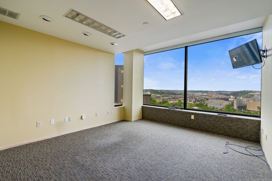 More Photos Of 1301 Grandview Ave, Pittsburgh Office For Sale
