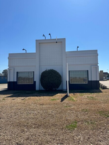 More Photos Of 201 E 1st Ave, Crossett Fast Food For Lease
