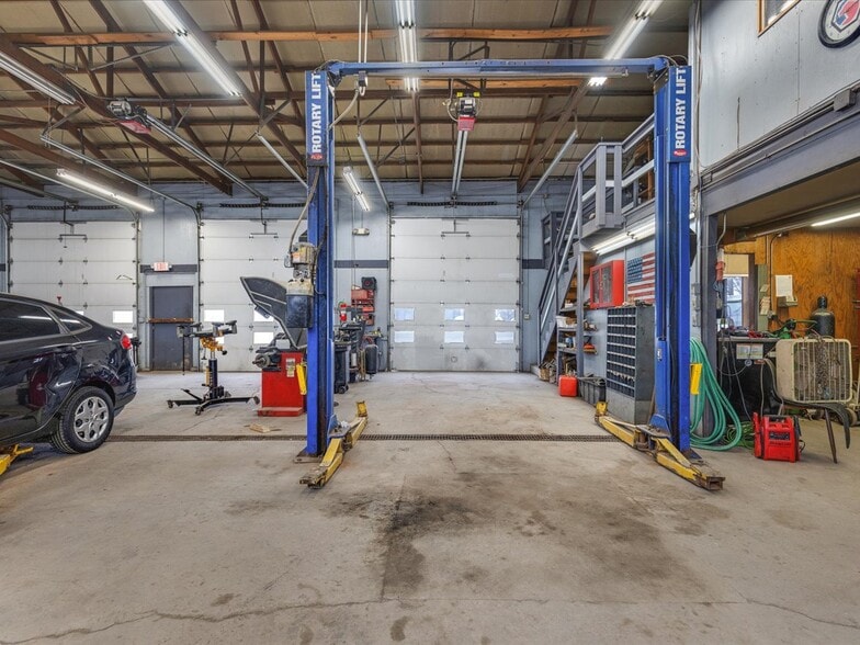 More Photos Of 4554 Il Route 173, Poplar Grove General Retail For Sale