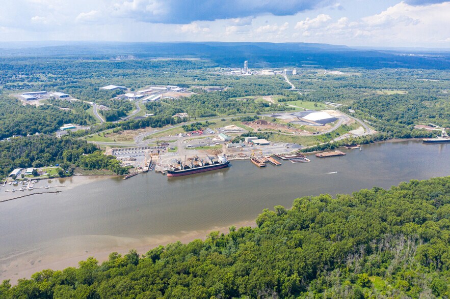 More Photos Of 2169 River Rd, Coeymans Unknown For Lease