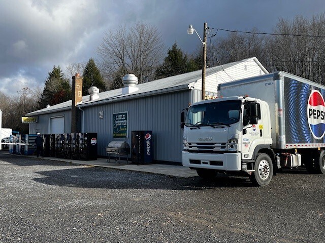 More Photos Of 220 Forest View Rd, Saint Marys Flex For Sale