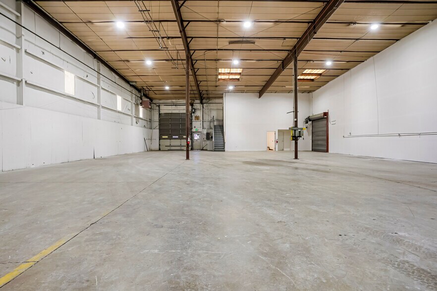 More Photos Of 5745 Monaco St, Commerce City Warehouse For Lease