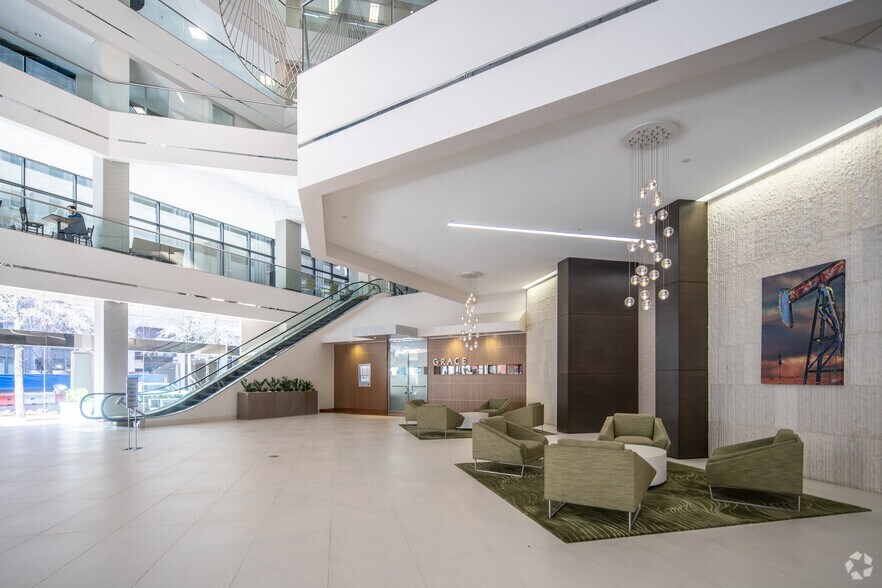 More Photos Of 777 Main St, Fort Worth Office For Lease