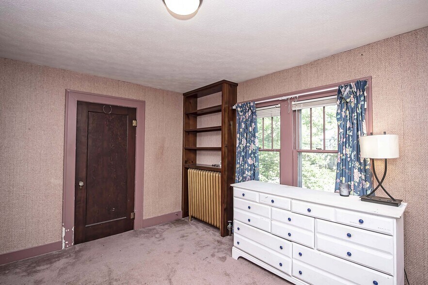 More Photos Of 1348 E Cherry St, Springfield Office For Lease