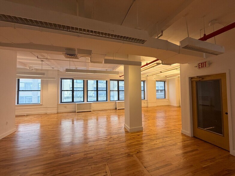More Photos Of 115-117 W 27th St, New York Office For Lease