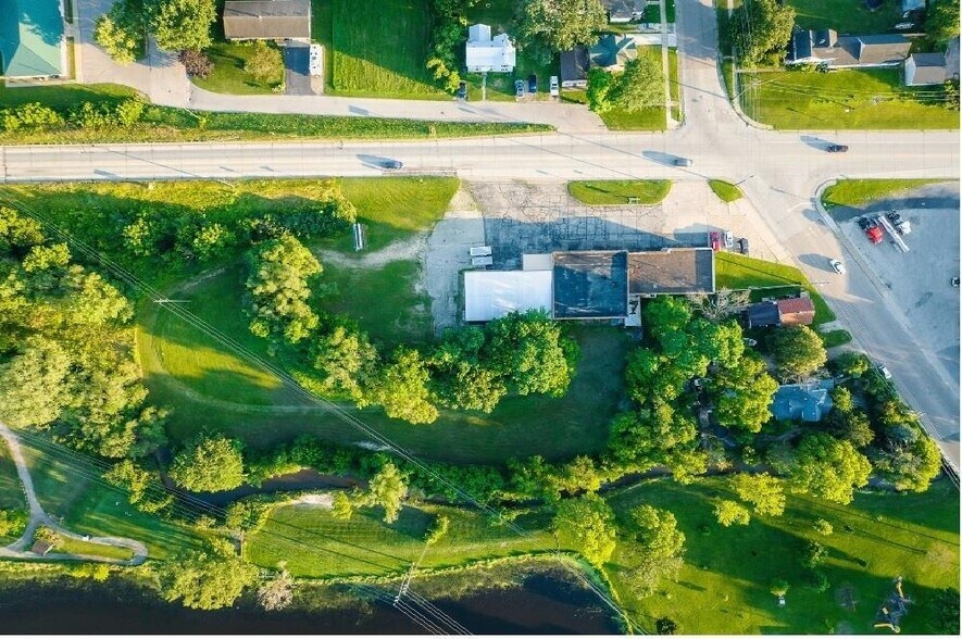 More Photos Of 604 E Wisconsin St, Sparta Industrial For Sale