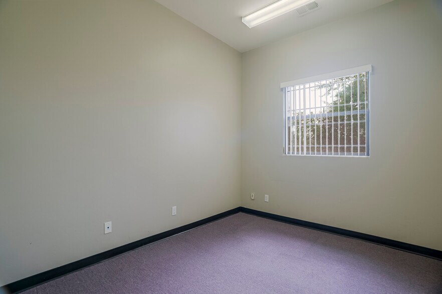 More Photos Of 3107 Clearwater Dr, Prescott Office For Sale