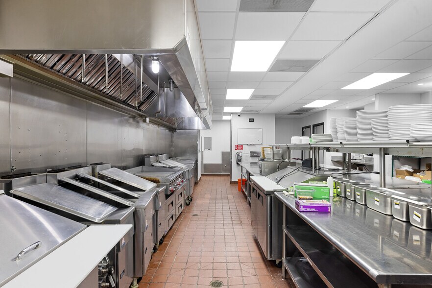More Photos Of 620 Harvey Rd, College Station Restaurant For Sale