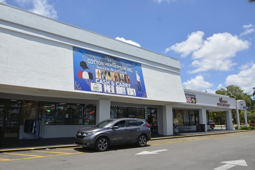 More Photos Of 6401-6493 Stirling Rd, Davie Unknown For Lease