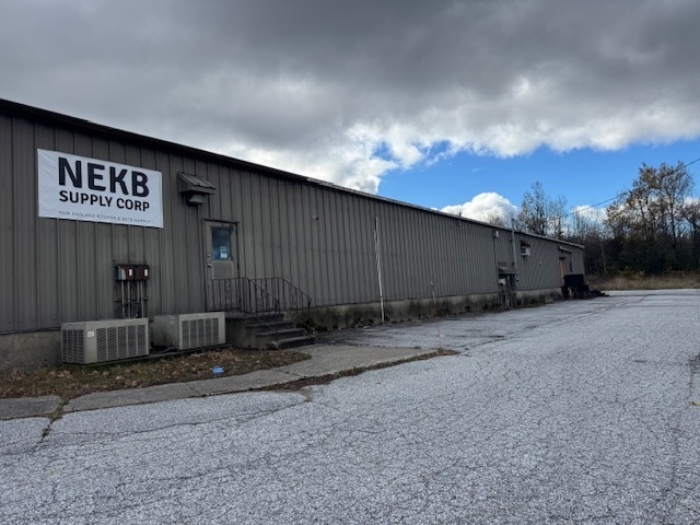 More Photos Of 364 Swanton Rd, St. Albans Town General Retail For Lease