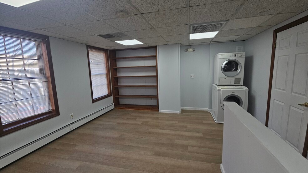 More Photos Of 117 S Warren St, Trenton Storefront Retail Residential For Sale