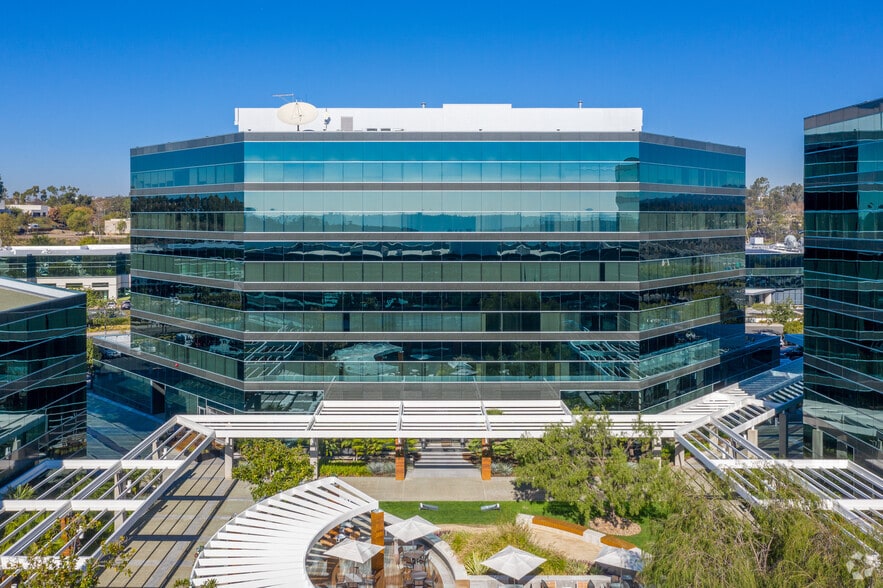 More Photos Of 9655 Granite Ridge Dr, San Diego Unknown For Lease