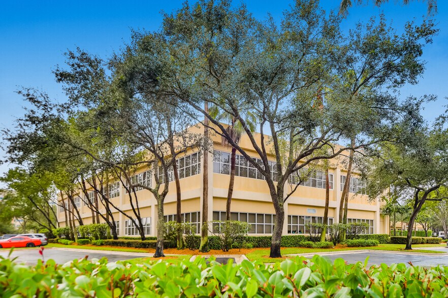 More Photos Of 865 SW 78th Ave, Plantation Office For Lease