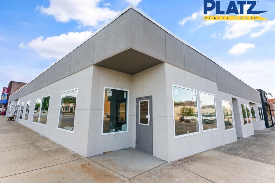 More Photos Of 2 S State St, Girard General Retail For Sale