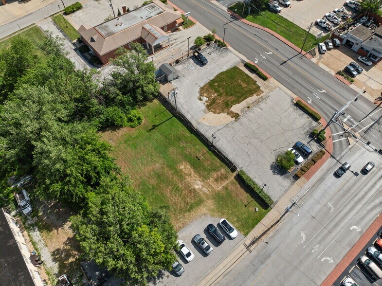 More Photos Of 2407 Woodson Rd, Overland Land For Sale