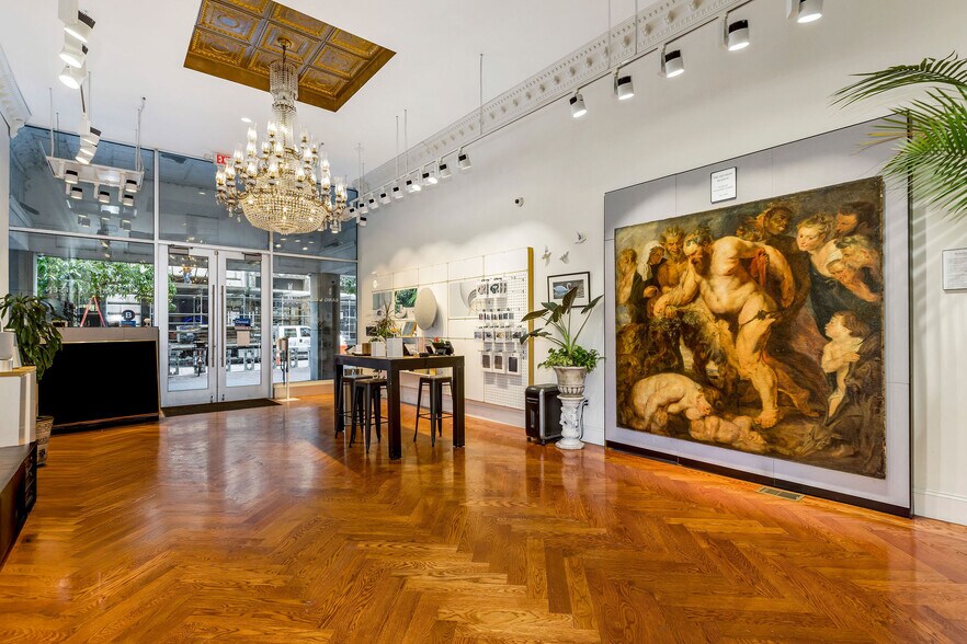 More Photos Of 6 W 4th St, Cincinnati Storefront Retail Office For Sale