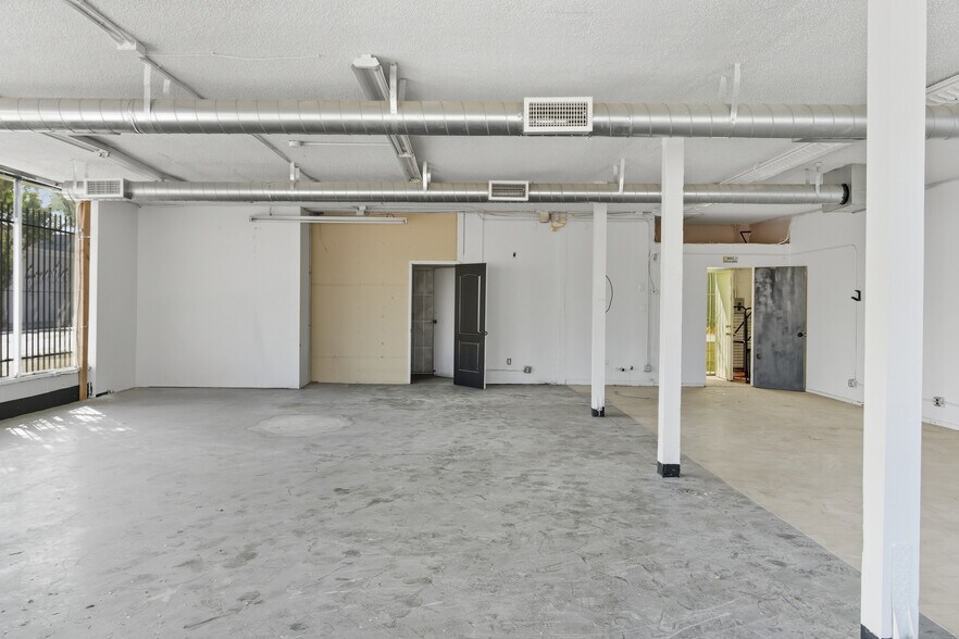 More Photos Of 830-838 E Avenue Q6, Palmdale Storefront For Lease