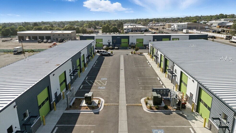 More Photos Of 5170-5176 W Liberator Dr, Kearns Warehouse For Lease
