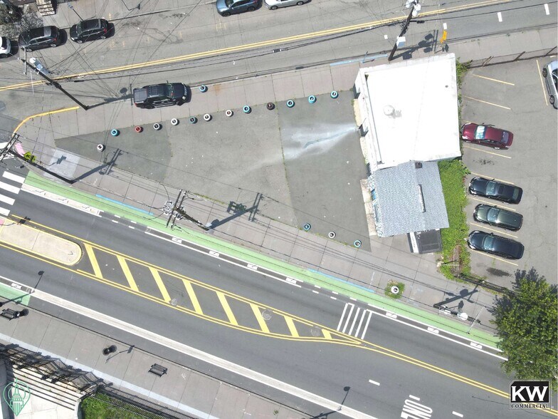 More Photos Of 475-493 Newark Ave, Jersey City Storefront Retail Residential For Sale