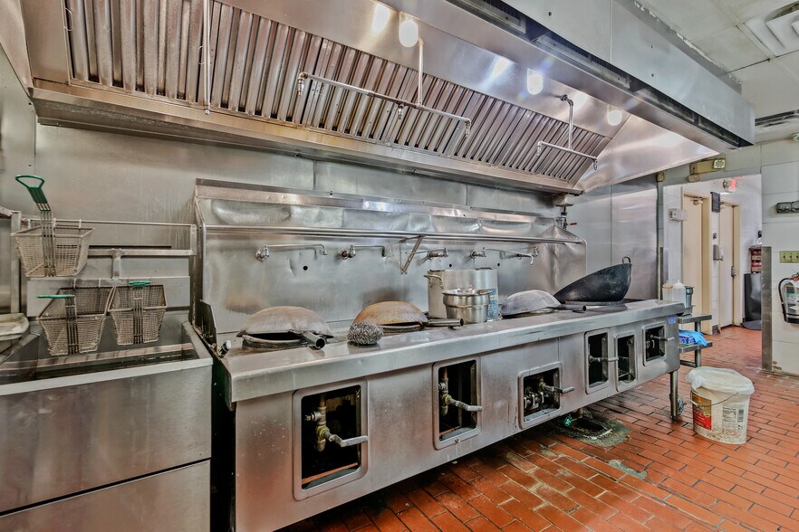 More Photos Of 5426 Antoine Dr, Houston Fast Food For Sale