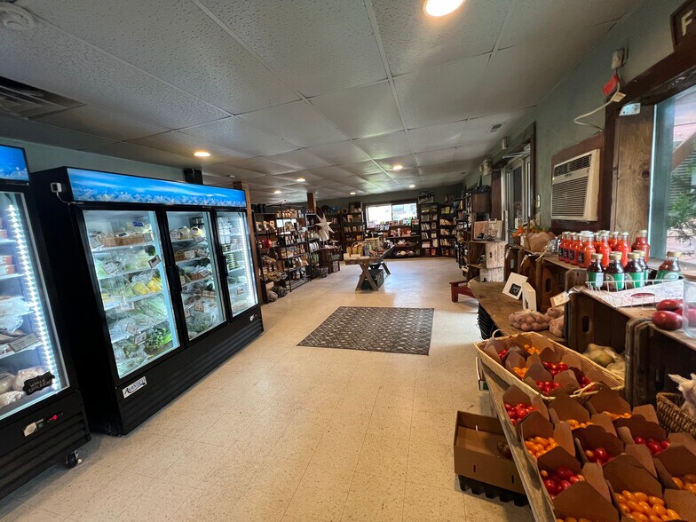 More Photos Of 8060 N US Highway 19E, Elk Park Restaurant For Sale