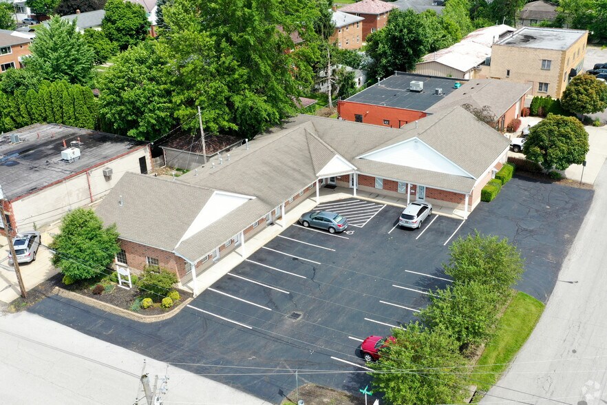 Primary Photo Of 98-102 Western Ave, Akron Office For Lease