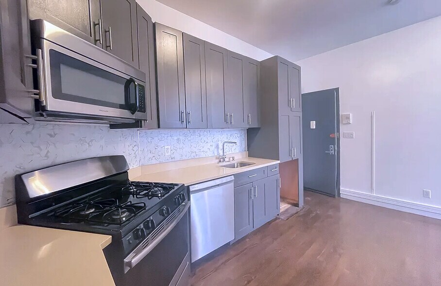 More Photos Of 304 W 133rd St, New York Storefront Retail Residential For Sale