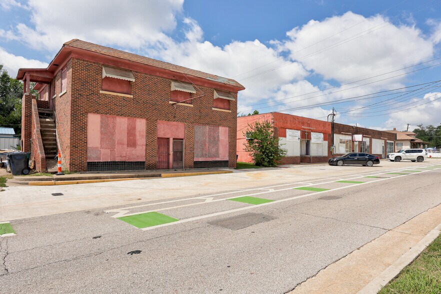 More Photos Of 1909-1923 N Lottie Ave, Oklahoma City Storefront For Sale